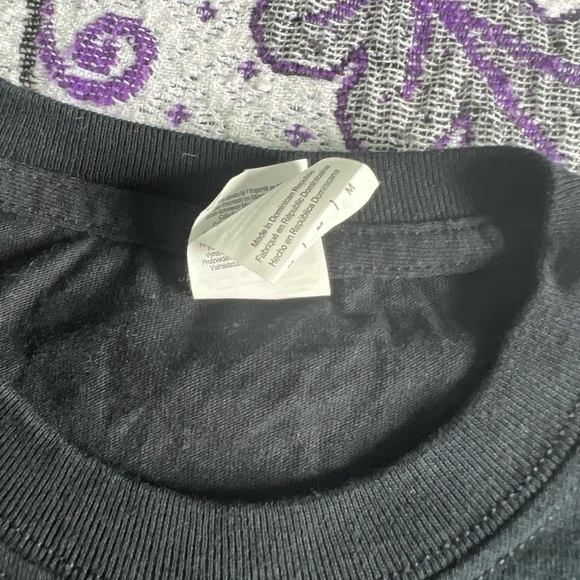 Mana Latino Power Tour Tee Size Medium - Picture 5 of 5